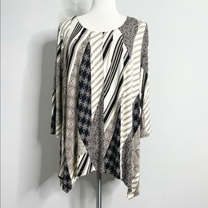 Dana Buchman Black and Cream Patterned Tunic Top